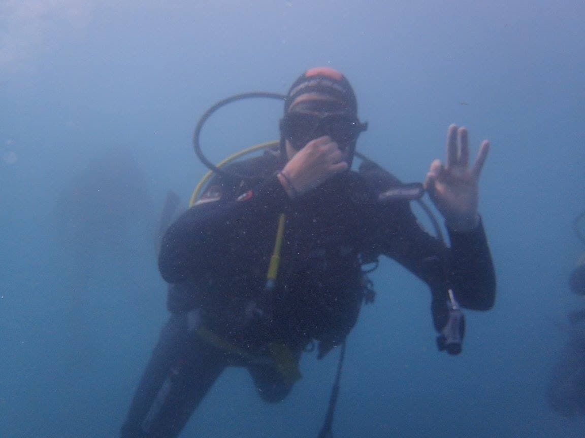 Maniobras de compensación de oídos en buceo